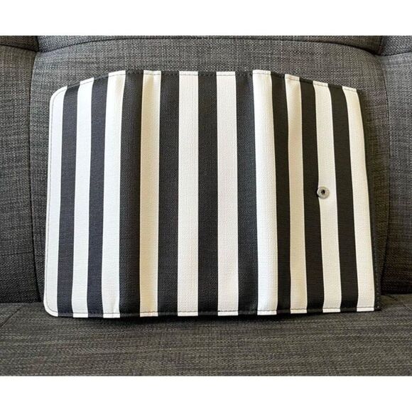 Kut From The Cloth Multi-Card/Checkbook Slim Women's Wallet NEW - Picture 5 of 6